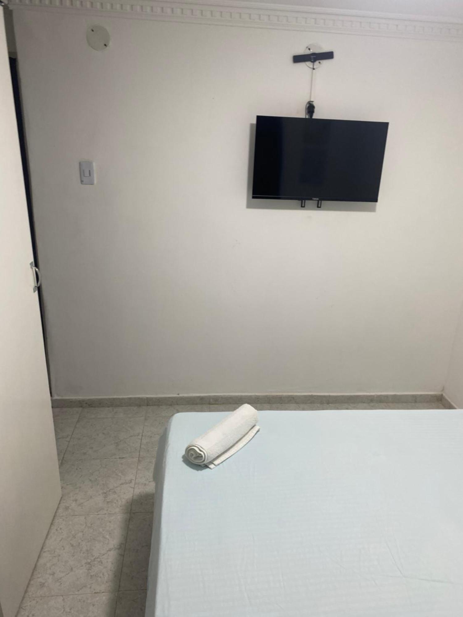 Pensión Habitación Independiente Cerca Al Aeropuerto 3