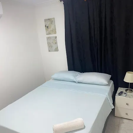 Cerca Al Aeropuerto #3 Guest house *