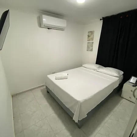 Cerca Al Aeropuerto #3 Guest house *